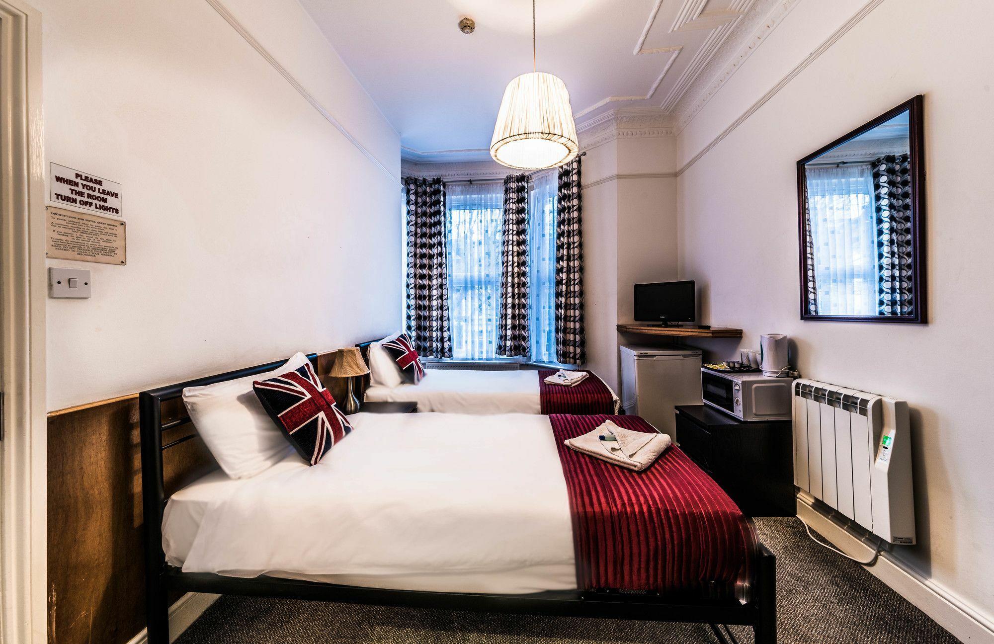 Hellenic Hotel By Saba Лондон Екстер'єр фото